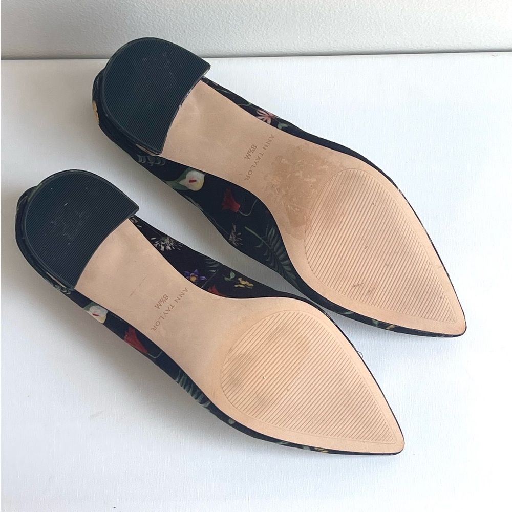 Ann Taylor | Bette Velvet Floral Block Heel - Picture 8 of 9